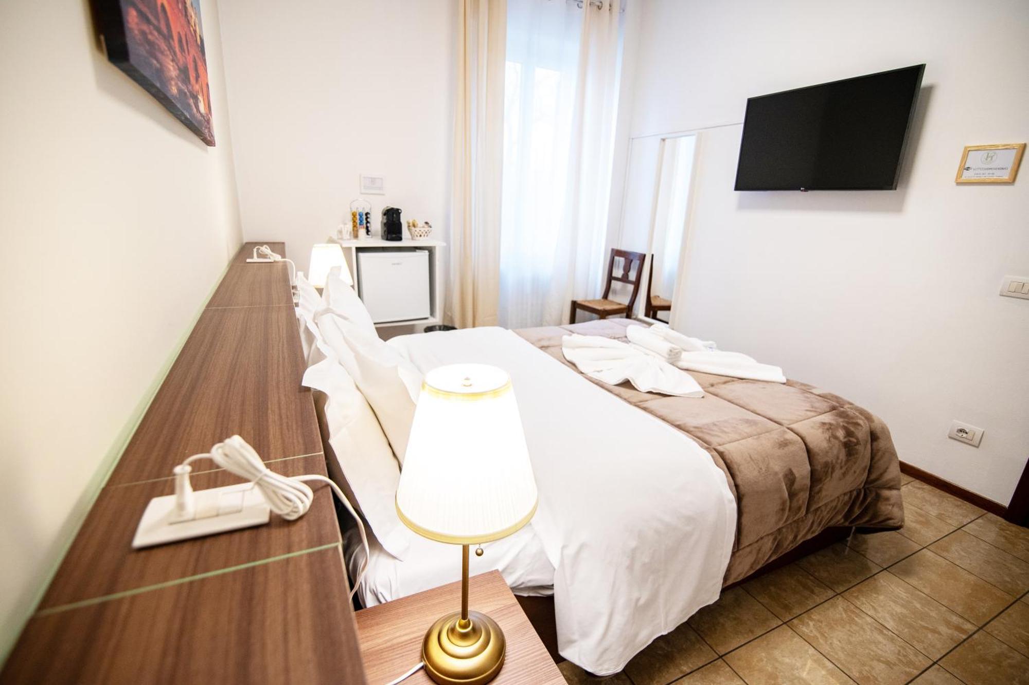 Verona Apartments&Rooms Porta Vittoria Esterno foto