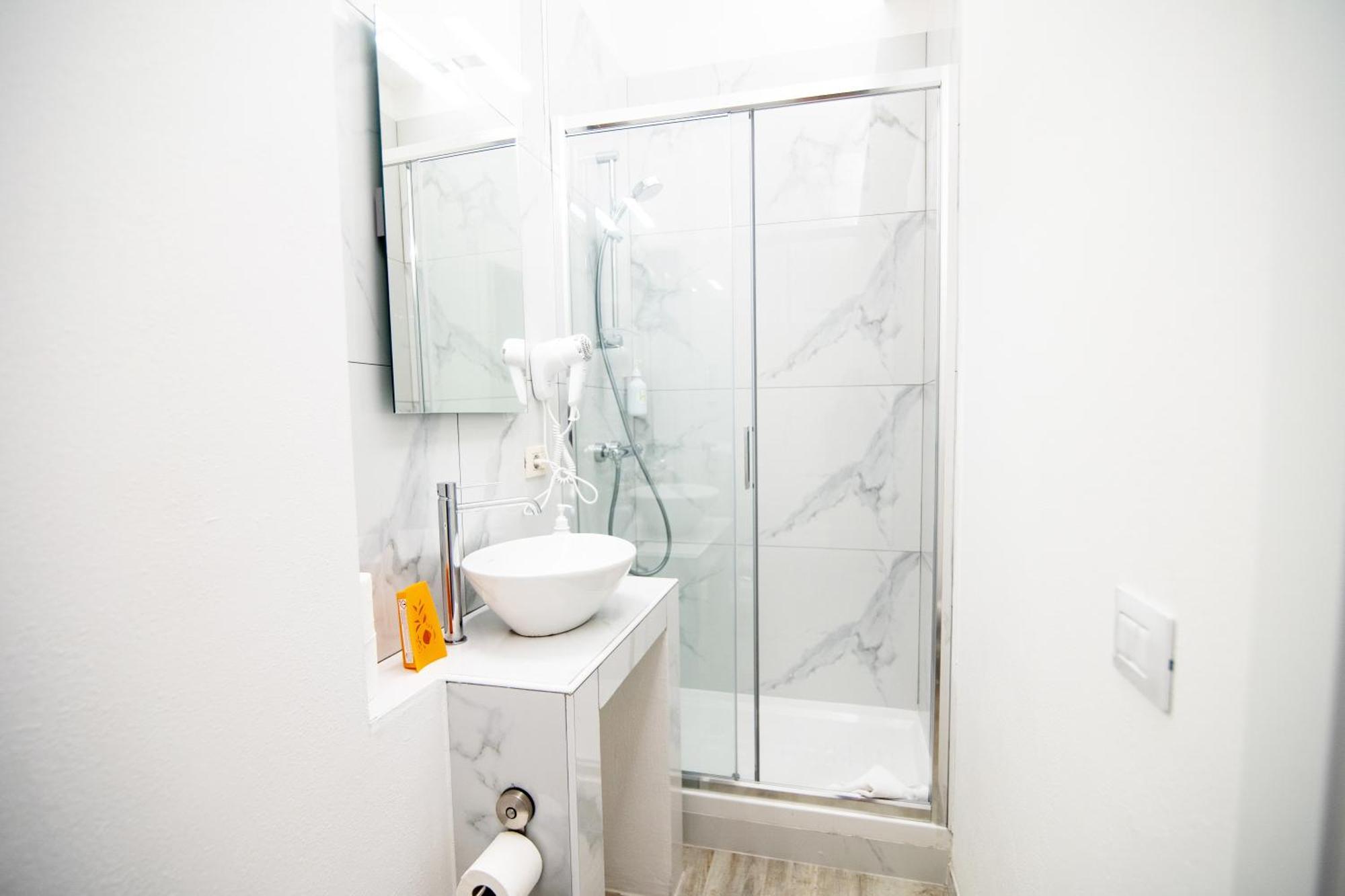 Verona Apartments&Rooms Porta Vittoria Esterno foto